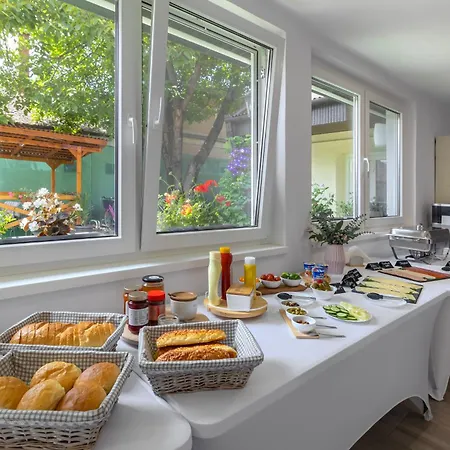 Hagyma Panzio Bed and Breakfast